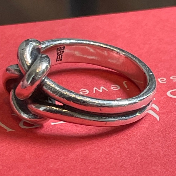 James Avery Retired Lovers Knot Ring - Picture 2 of 7